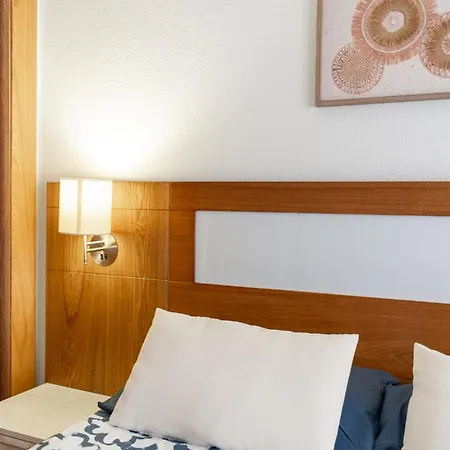 Apartment Sunny Terrace With Heated Pool View
